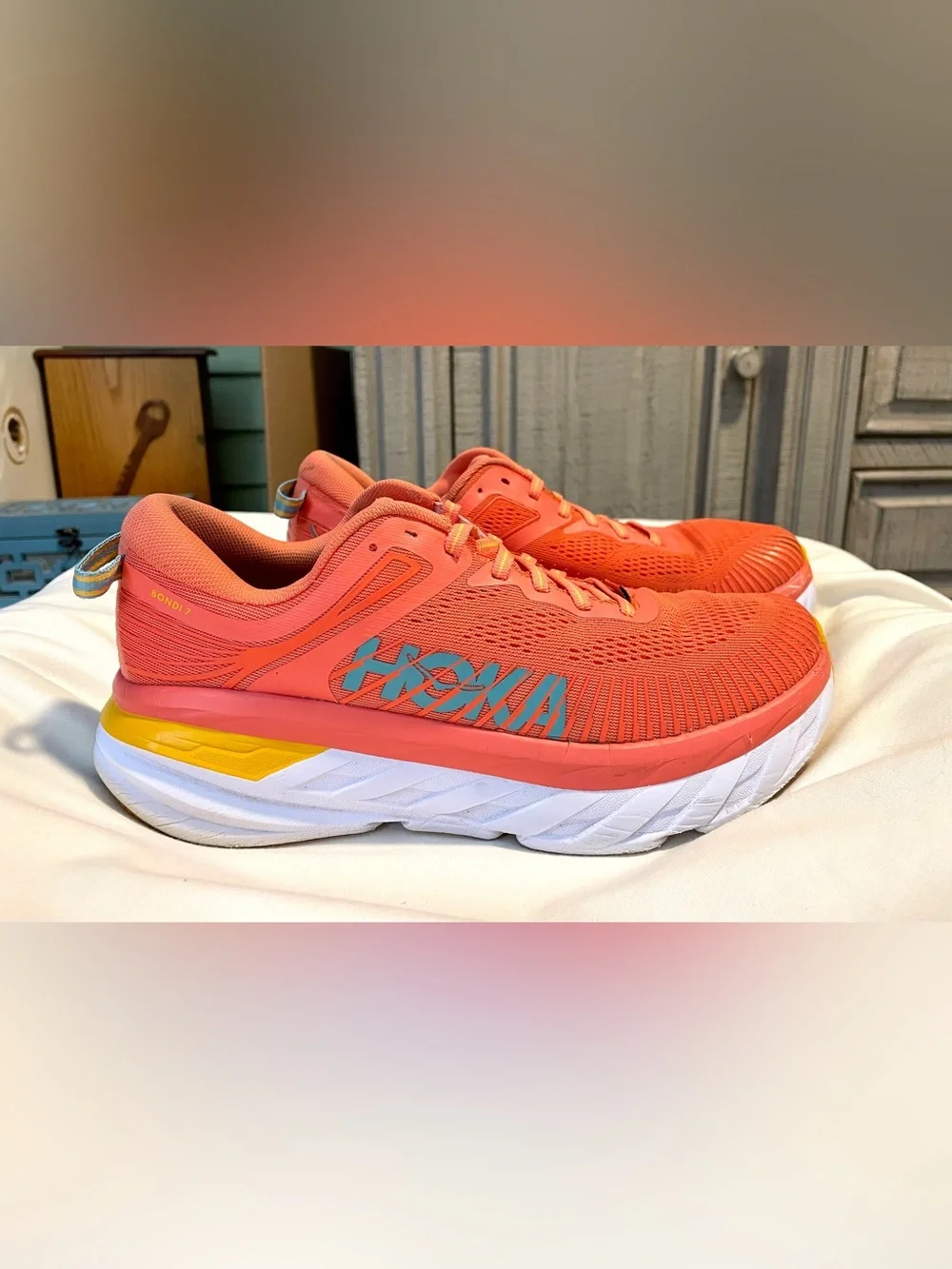 *EUC* HOKA One One Bondi 7 Running Shoes - Wmn's Sz 8.5 - Orange - Comfort - Picture 4 of 12